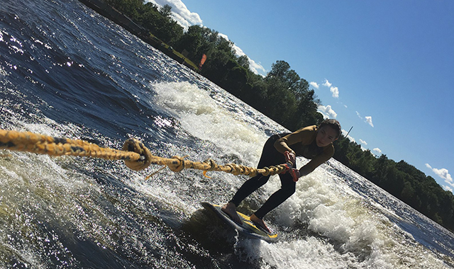 Вейксерфинг или катание на вейксерфе в Санкт-Петербурге (СПБ)