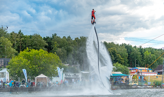 Водные развлечения в Москве