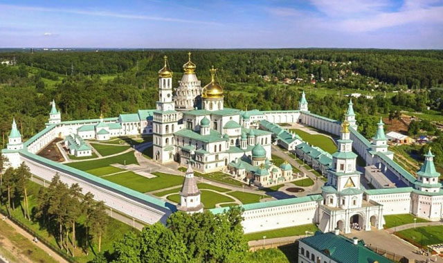 Подарочный сертификат на полет на вертолете в Москве и Подмосковье