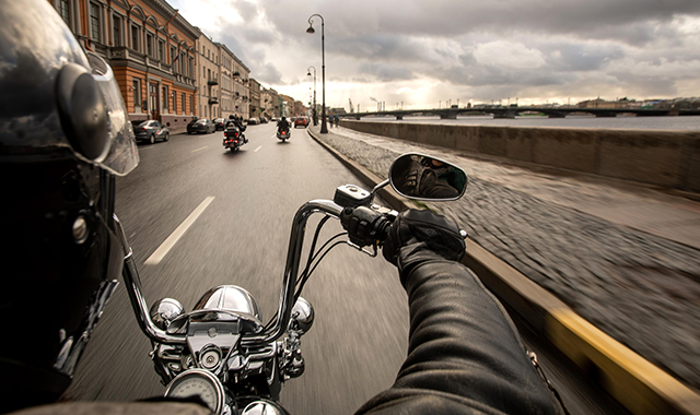 Катание на мотоцикле с водителем в Санкт-Петербурге (СПБ)