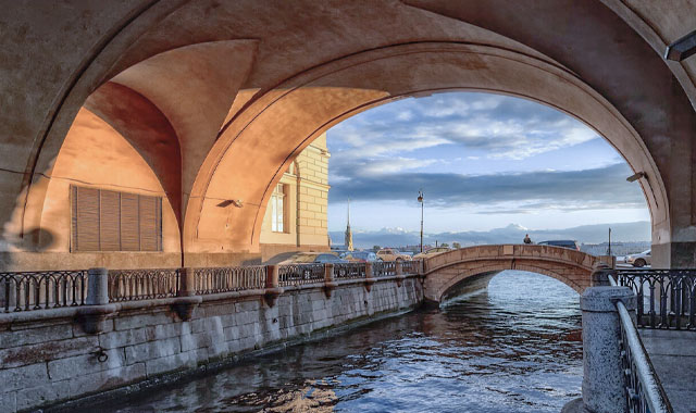 Покататься на катере в Санкт-Петербурге (СПБ)