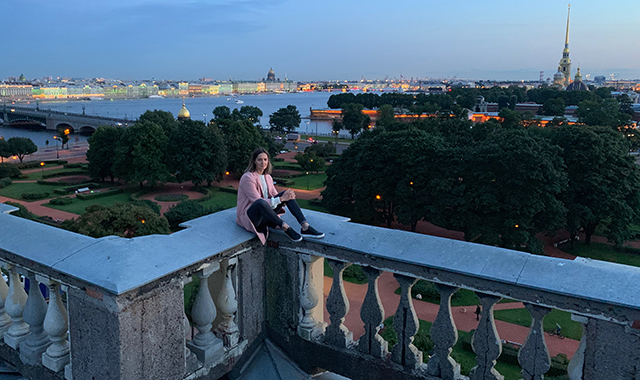 Прогулка по красивым местам Москвы с экскурсоводом в Санкт-Петербурге (СПБ)