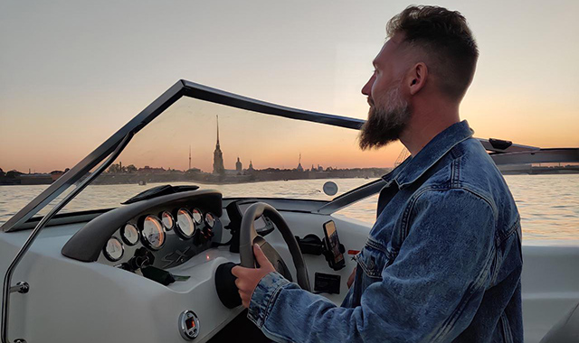 Прогулка на катере в Москве