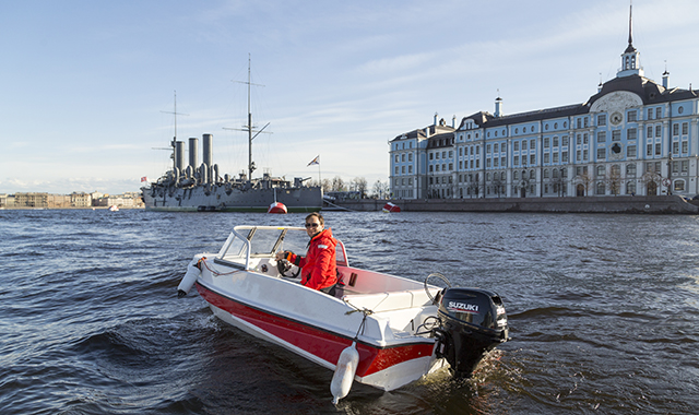 Покататься на катере в Санкт-Петербурге (СПБ)