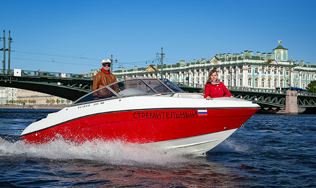 Покататься на катере в Санкт-Петербурге (СПБ)