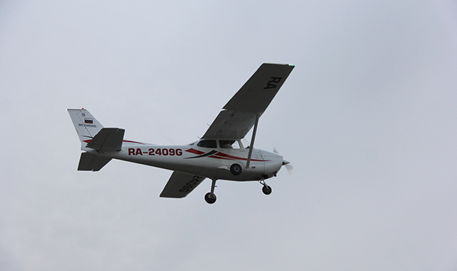 Полет в кабине пилота в подарок в Москве