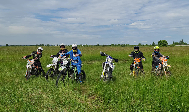 Катание на питбайках в Екатеринбурге