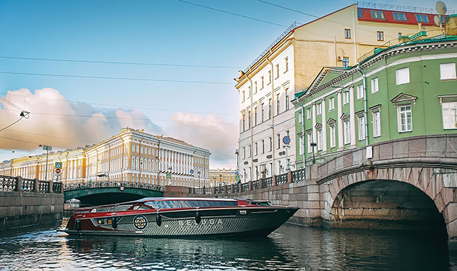 Прогулка на яхте в Москве и Подмосковье