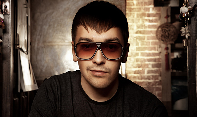 Видео поздравления от знаменитостей на праздник в Москве и Подмосковье