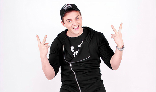 Видео поздравления от знаменитостей на праздник в Москве и Подмосковье