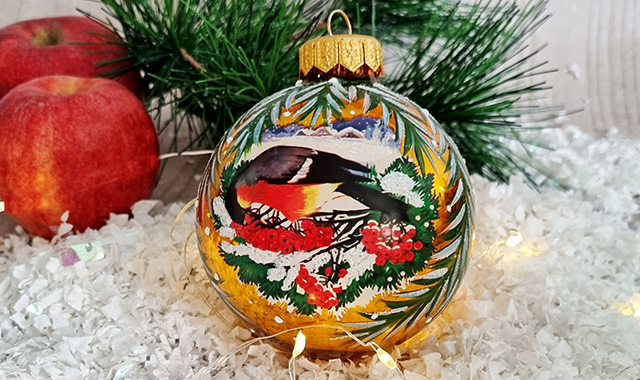 Ручная роспись новогодних игрушек в Москве и Подмосковье