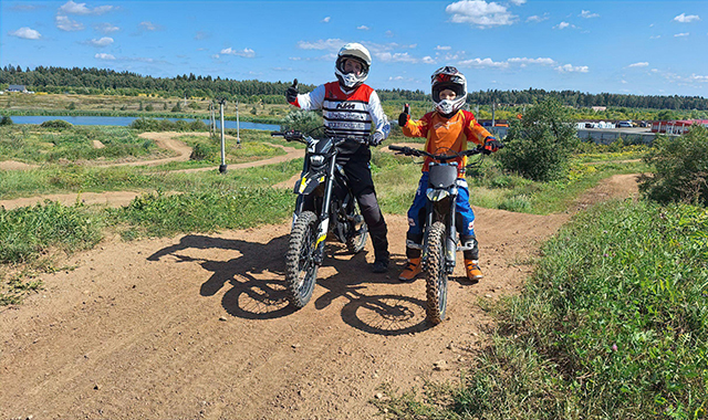 Катание на питбайках