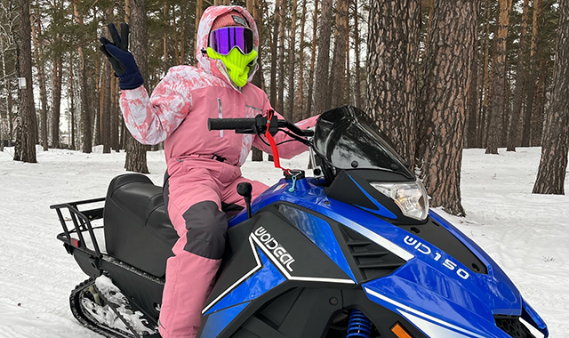 Прогулки на снегоходах в Москве