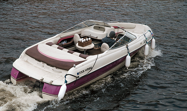 Прогулка на катере в Санкт-Петербурге (СПБ)