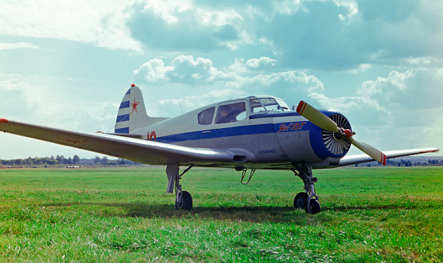 Полет на авиатренажере в подарок в Москве