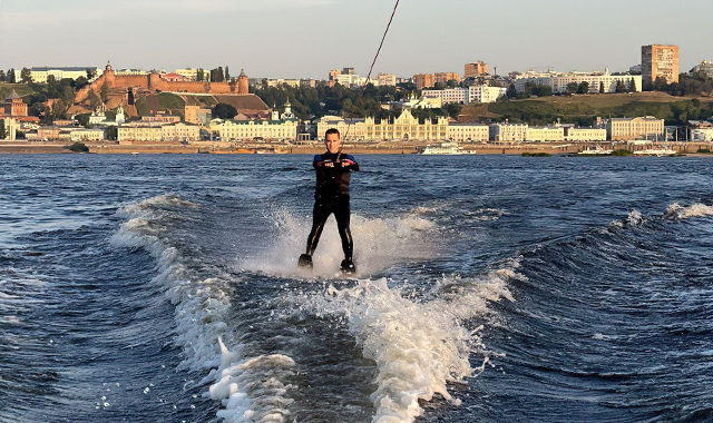 Обучение катанию на водных лыжах в Москве и Подмосковье
