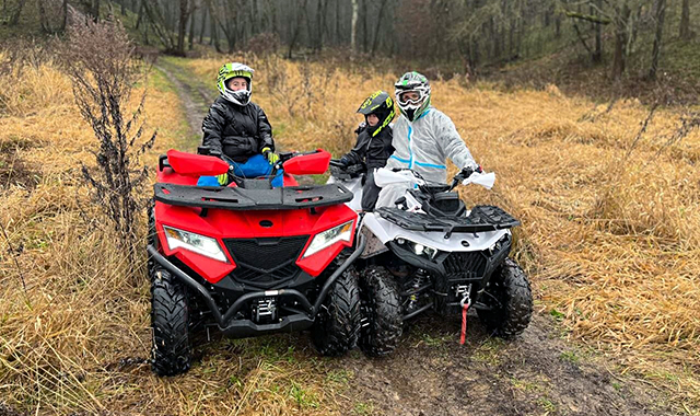 Квадроцикл / мотовездеход
