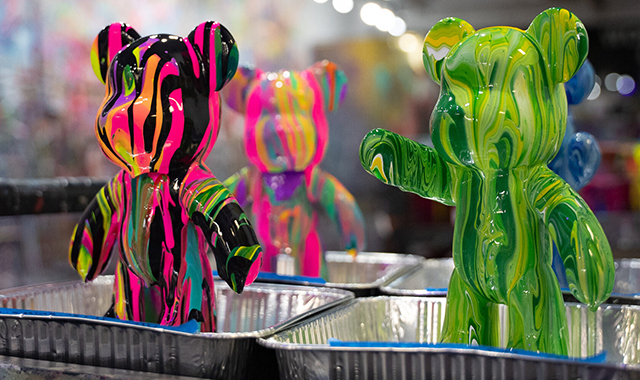 Детская живопись жидким акрилом в Москве