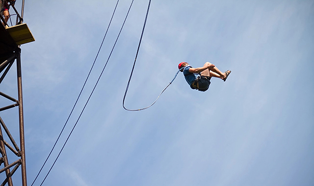 Прыжок с веревкой в Санкт-Петербурге (СПБ)
