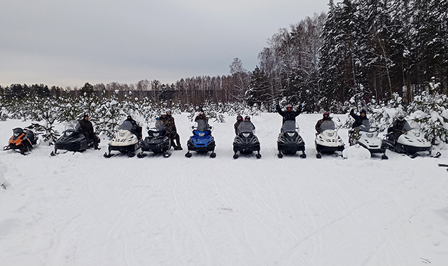 Покатушки на снегоходах в Москве