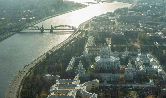 Полет на вертолете в подарок в Санкт-Петербурге (СПБ)